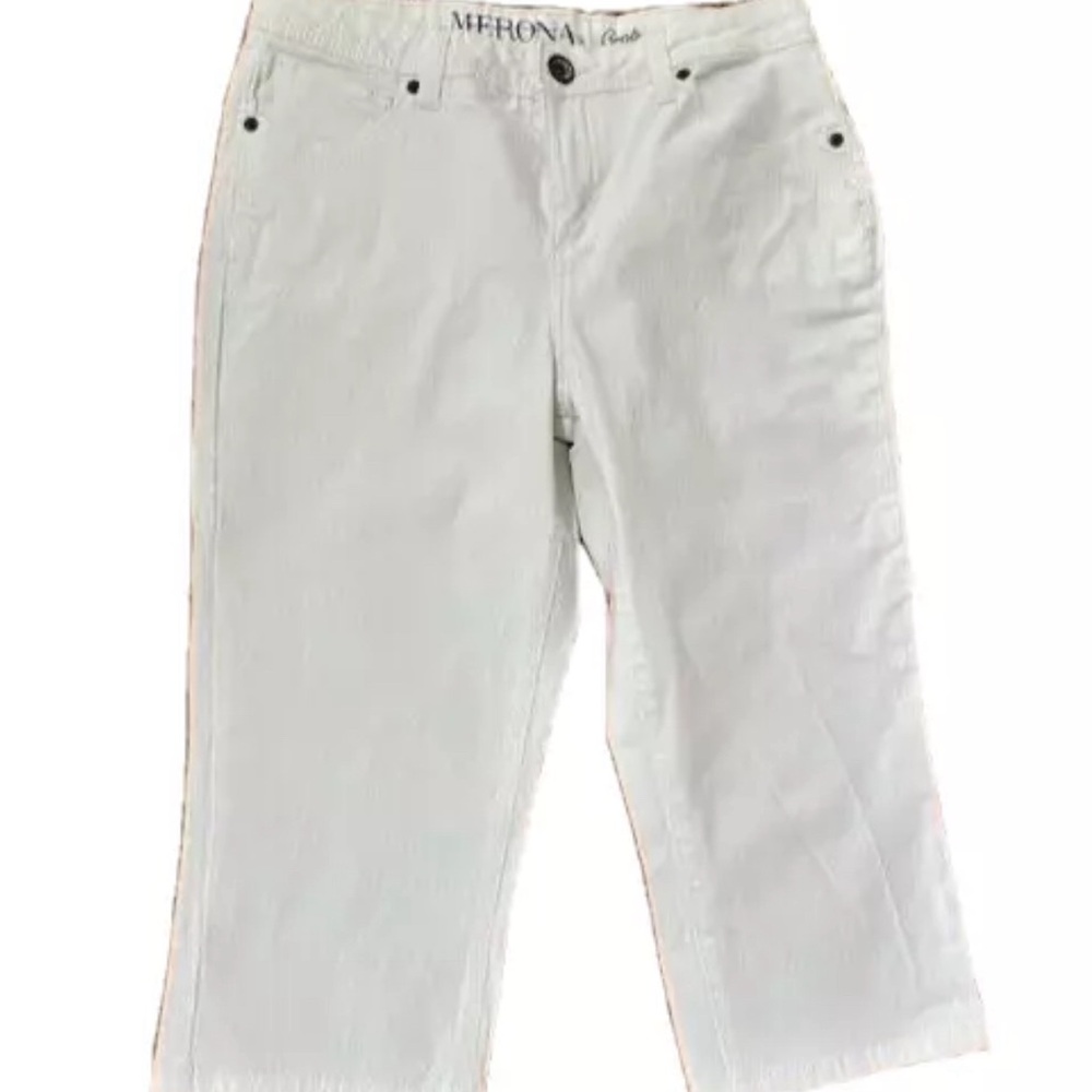 Women’s Capri Pants -Merona White Capri Pants Size 6R